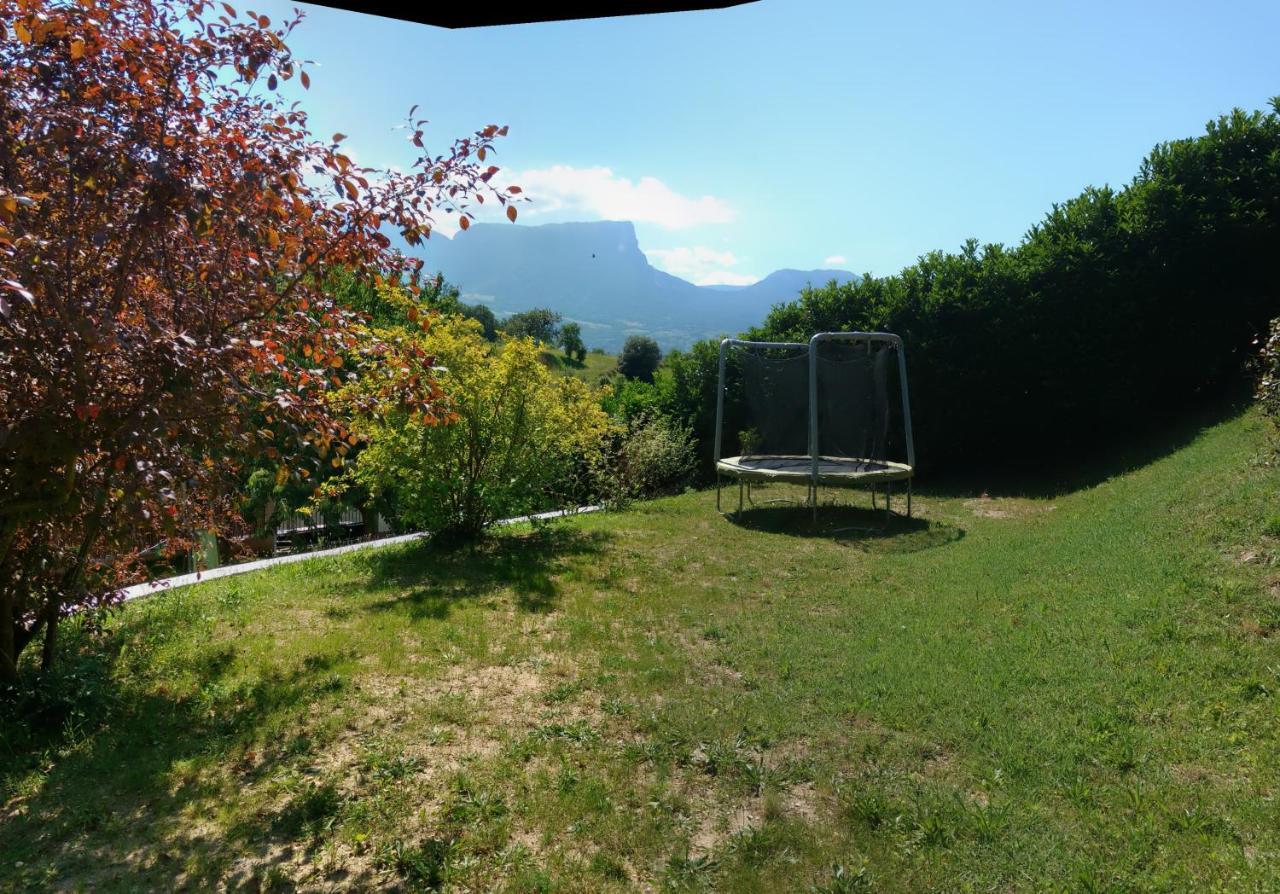 Gite Clair, Spacieux Et Cosy Avec Vue Sur Le Massif De La Chartreuse Sainte-Helene-du-Lac المظهر الخارجي الصورة
